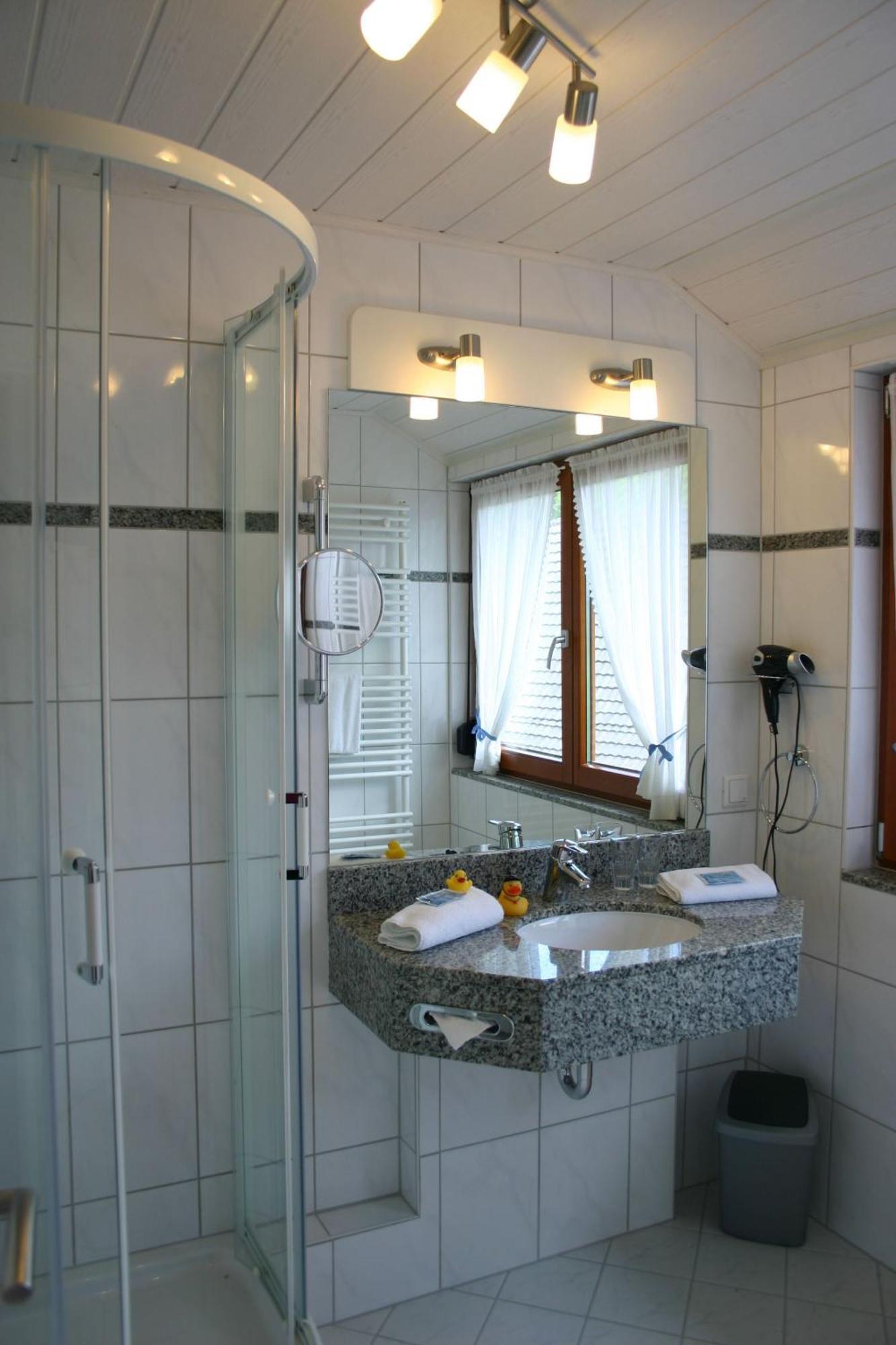 Landhotel Salmen Оберкирх Экстерьер фото