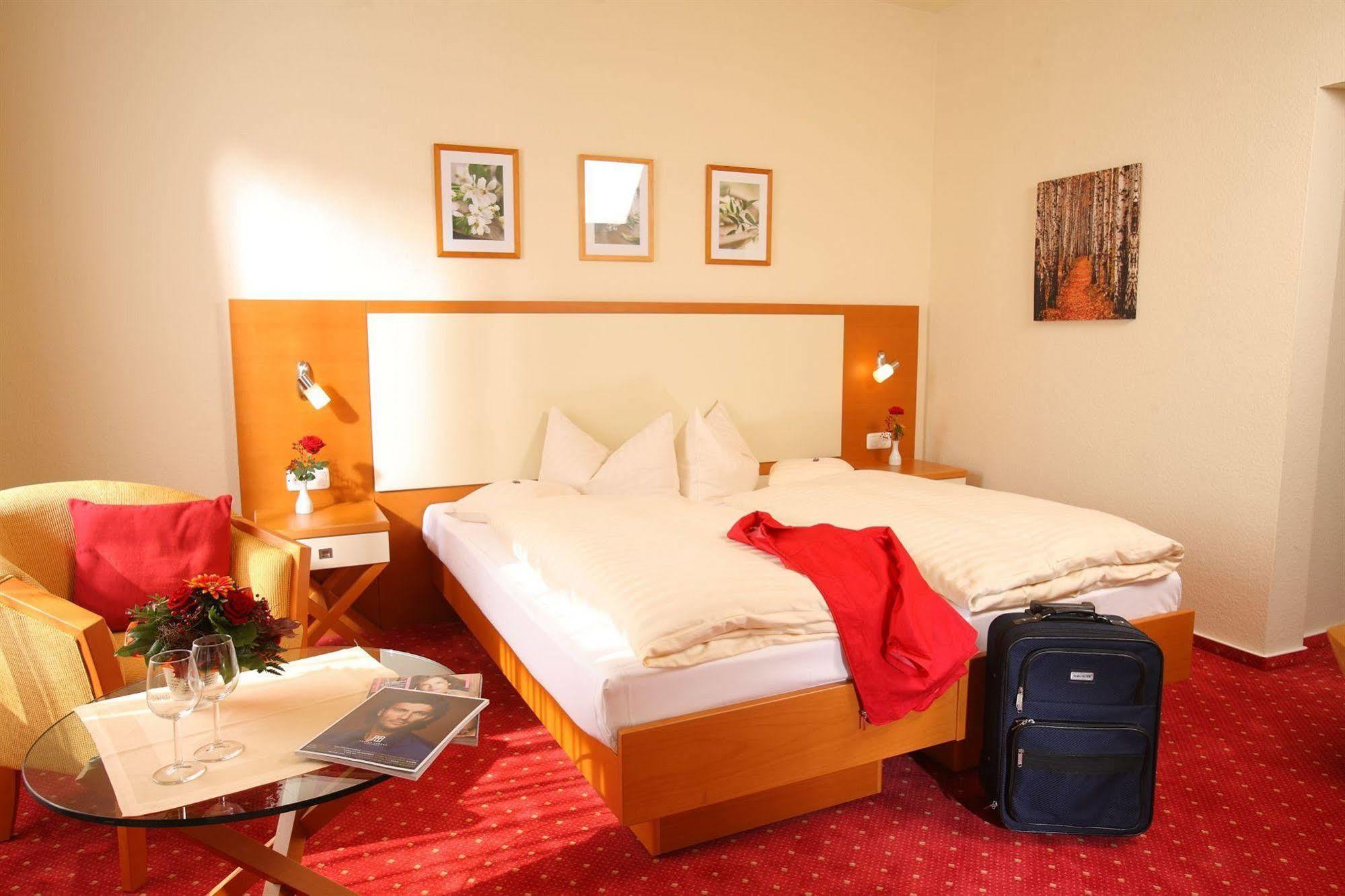 Landhotel Salmen Оберкирх Экстерьер фото
